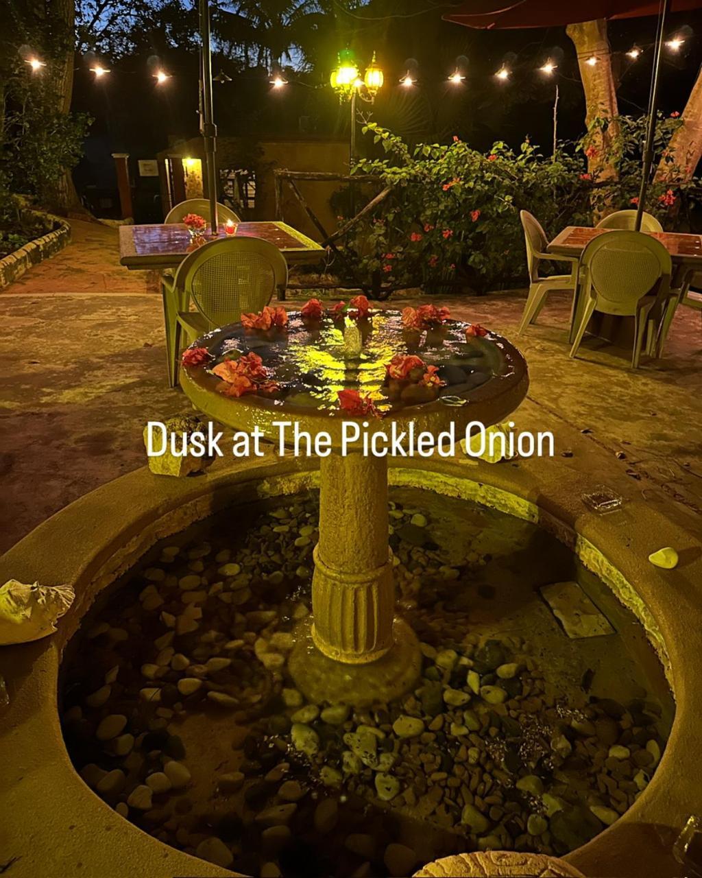 The Pickled Onion B&B And Restaurant Uxmal Santa Elena Zewnętrze zdjęcie